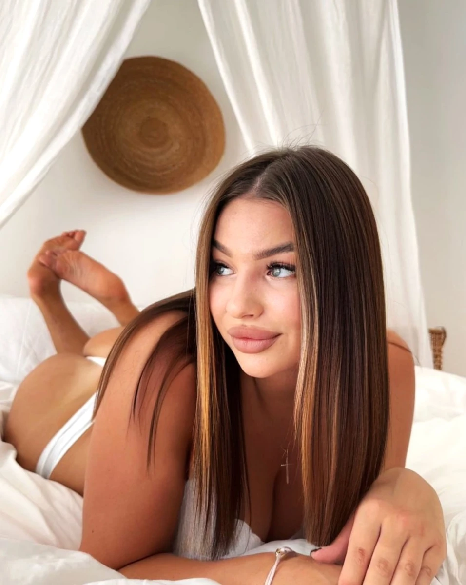 Aleksa escort in London