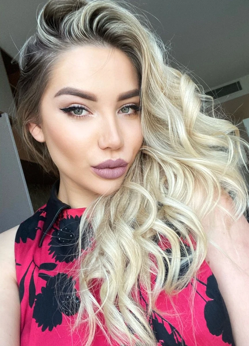Aleksia escort in London