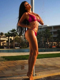 Alisa escort in London