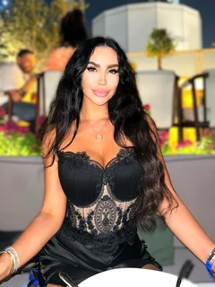 Alisa escort in London