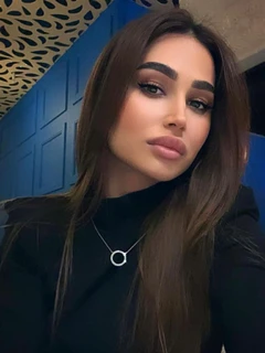 Amina escort in London
