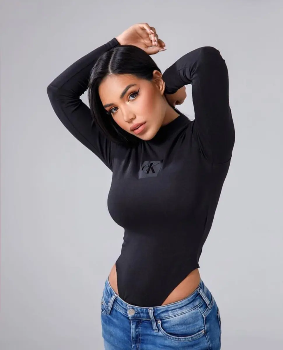  Anika escort in London