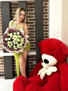 Caroline escort in London