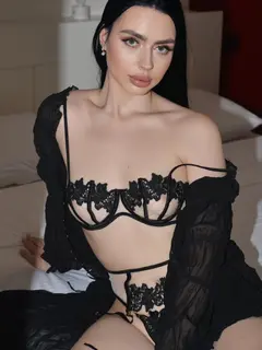 Clodia escort in London