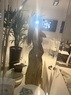 Julia escort in London