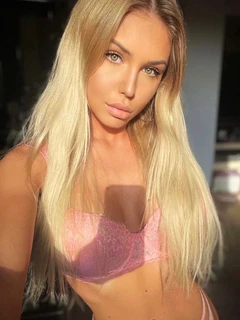 Kinga escort in London