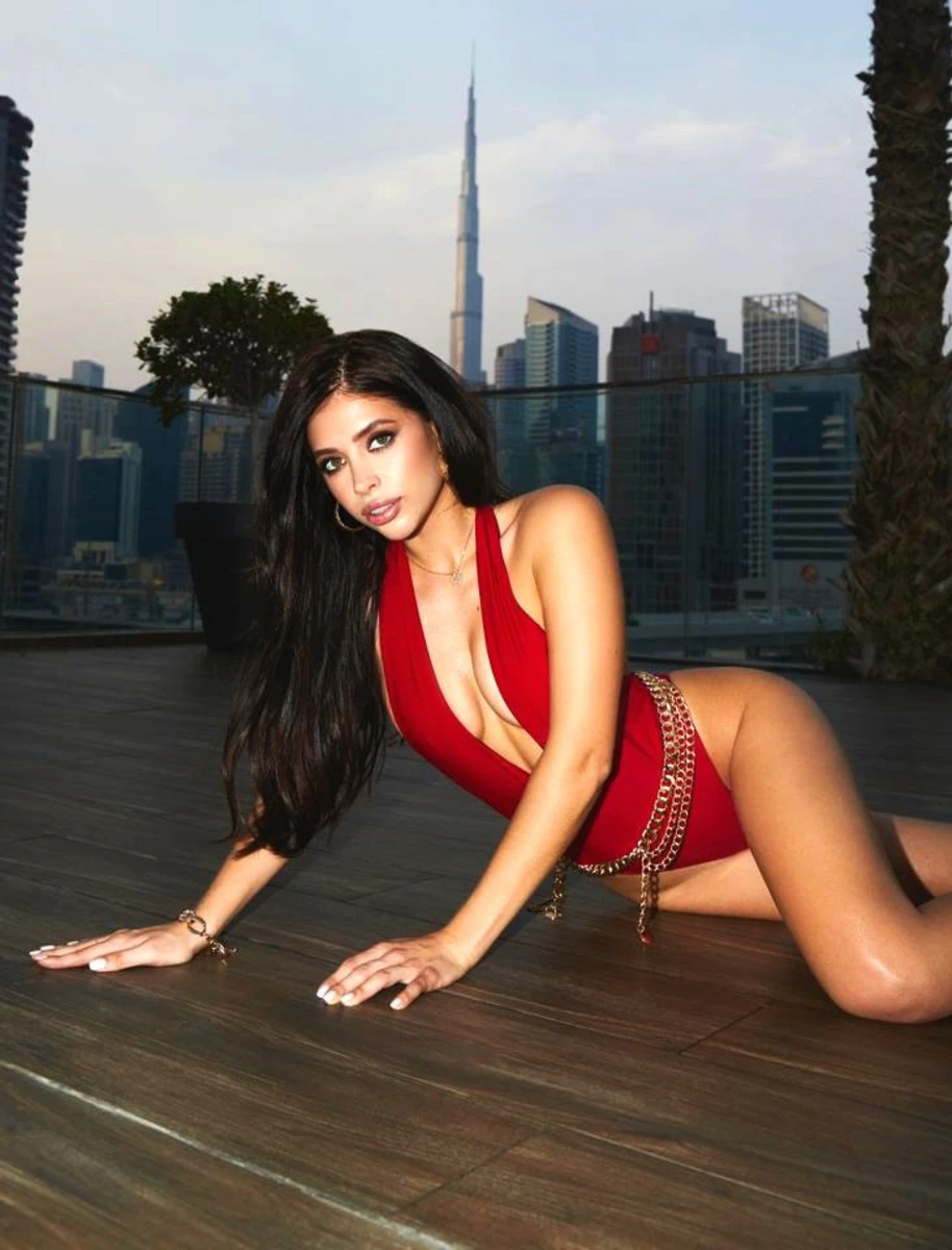 Lana escort in London