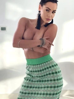 Lara escort in London