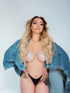 Luma escort in London