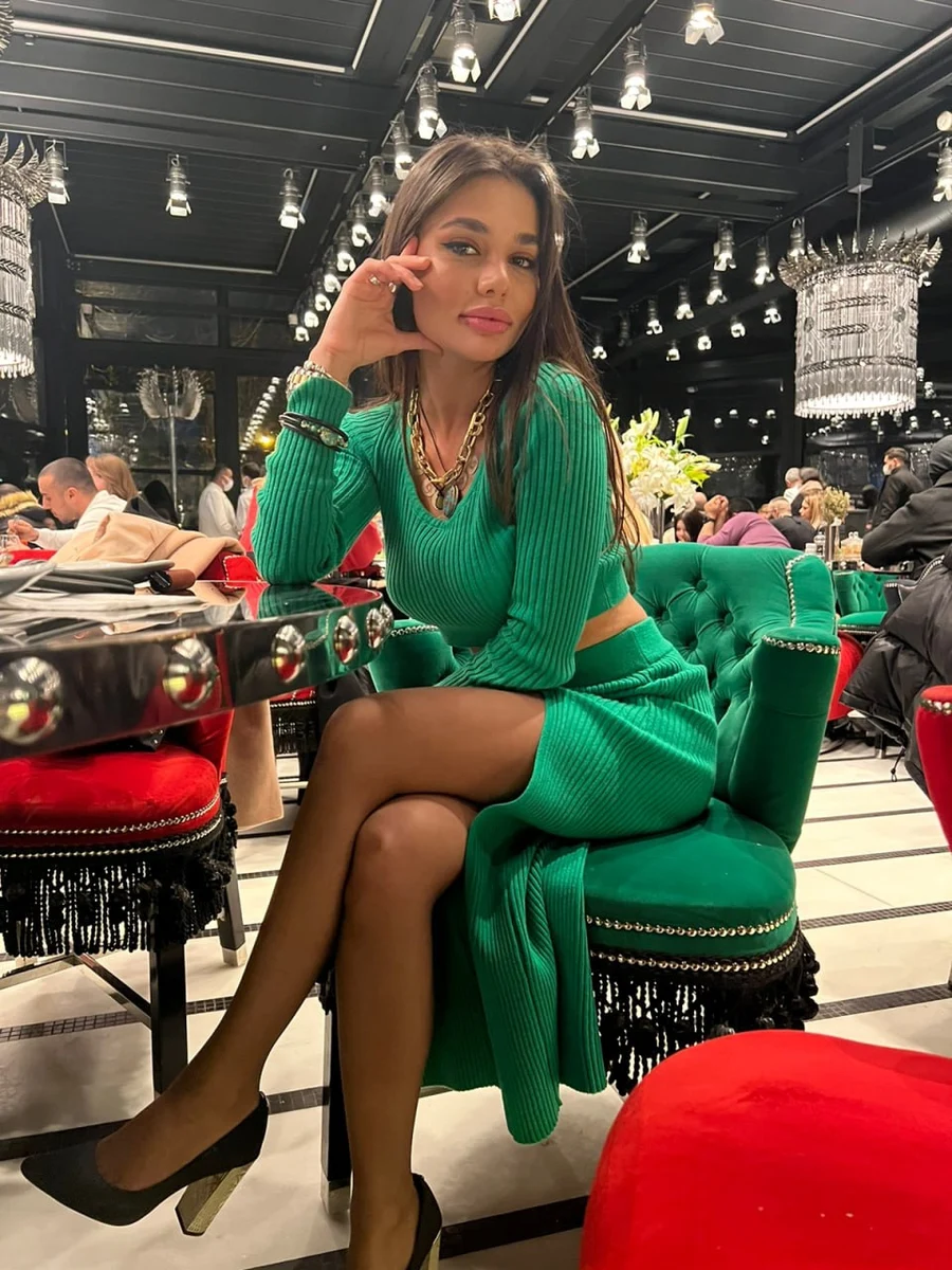 Malika escort in London