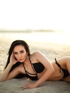 Malika escort in London