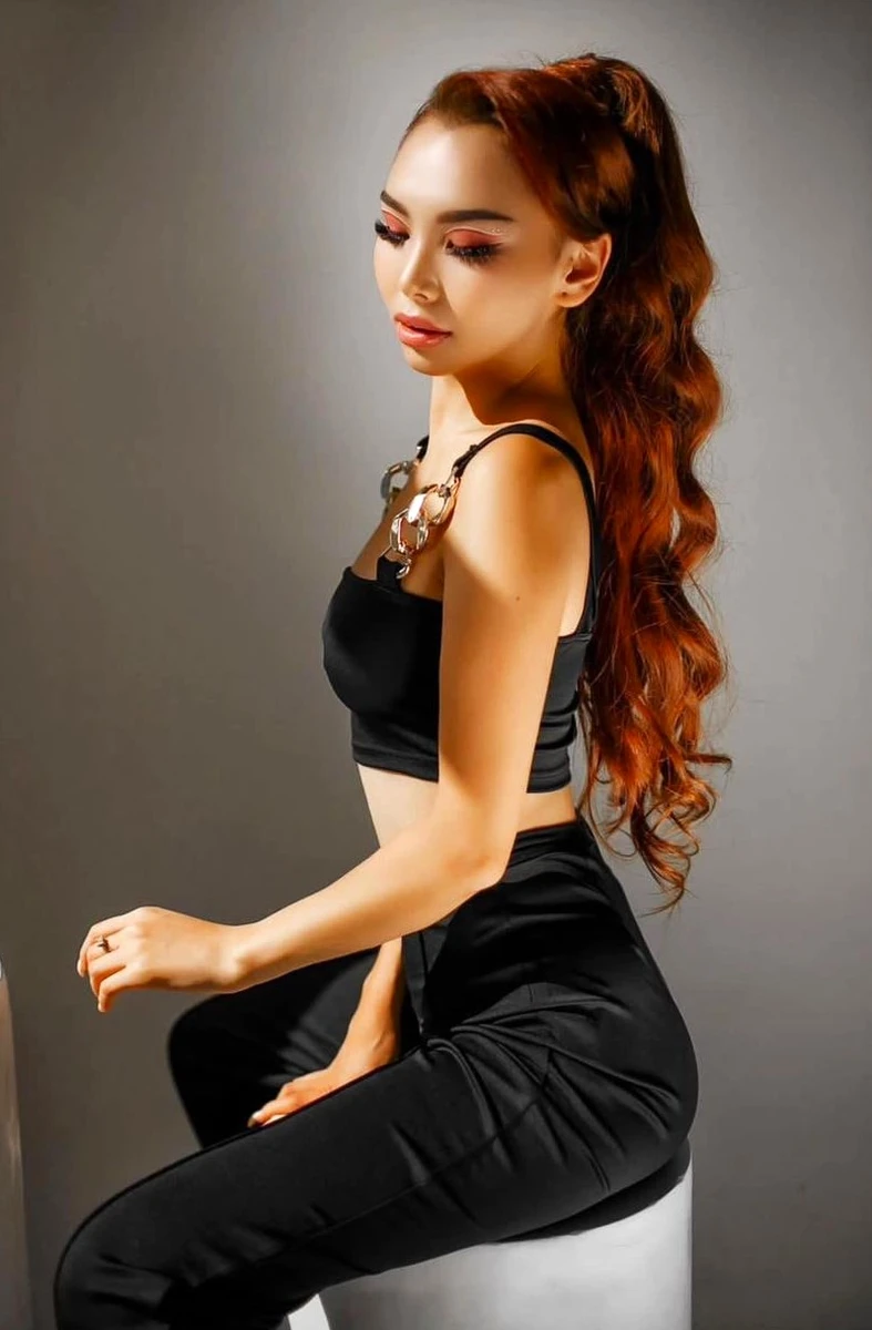 Medina escort in London