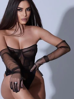 Mila escort in London