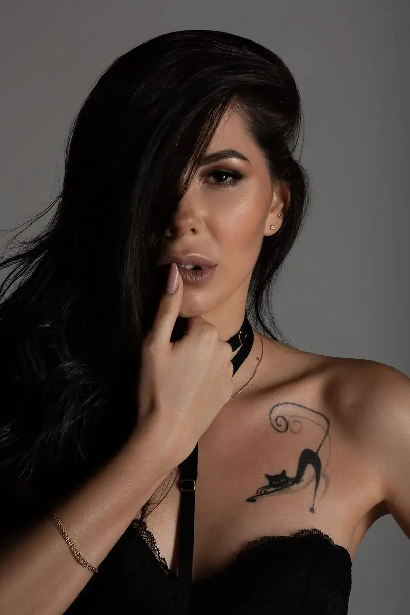 Milana escort in London