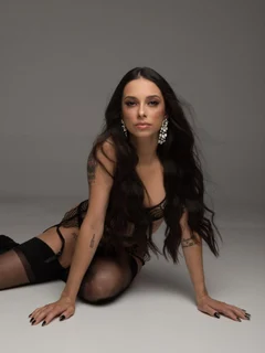 Monique escort in London