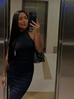 Naomi escort in London