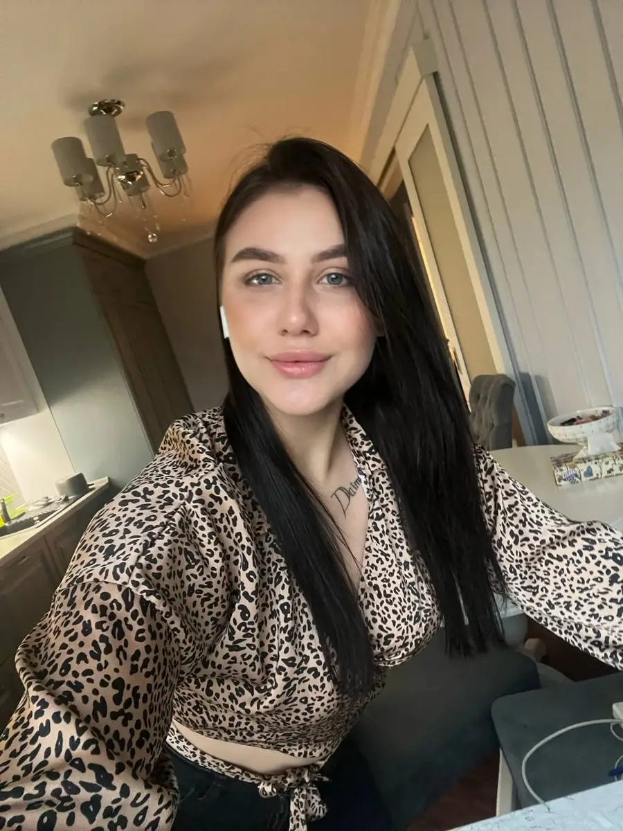Nica escort in London