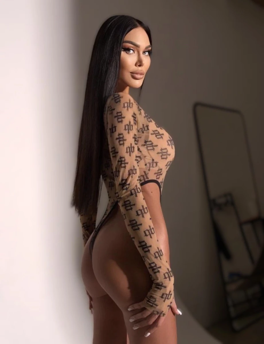 Sabina escort in London
