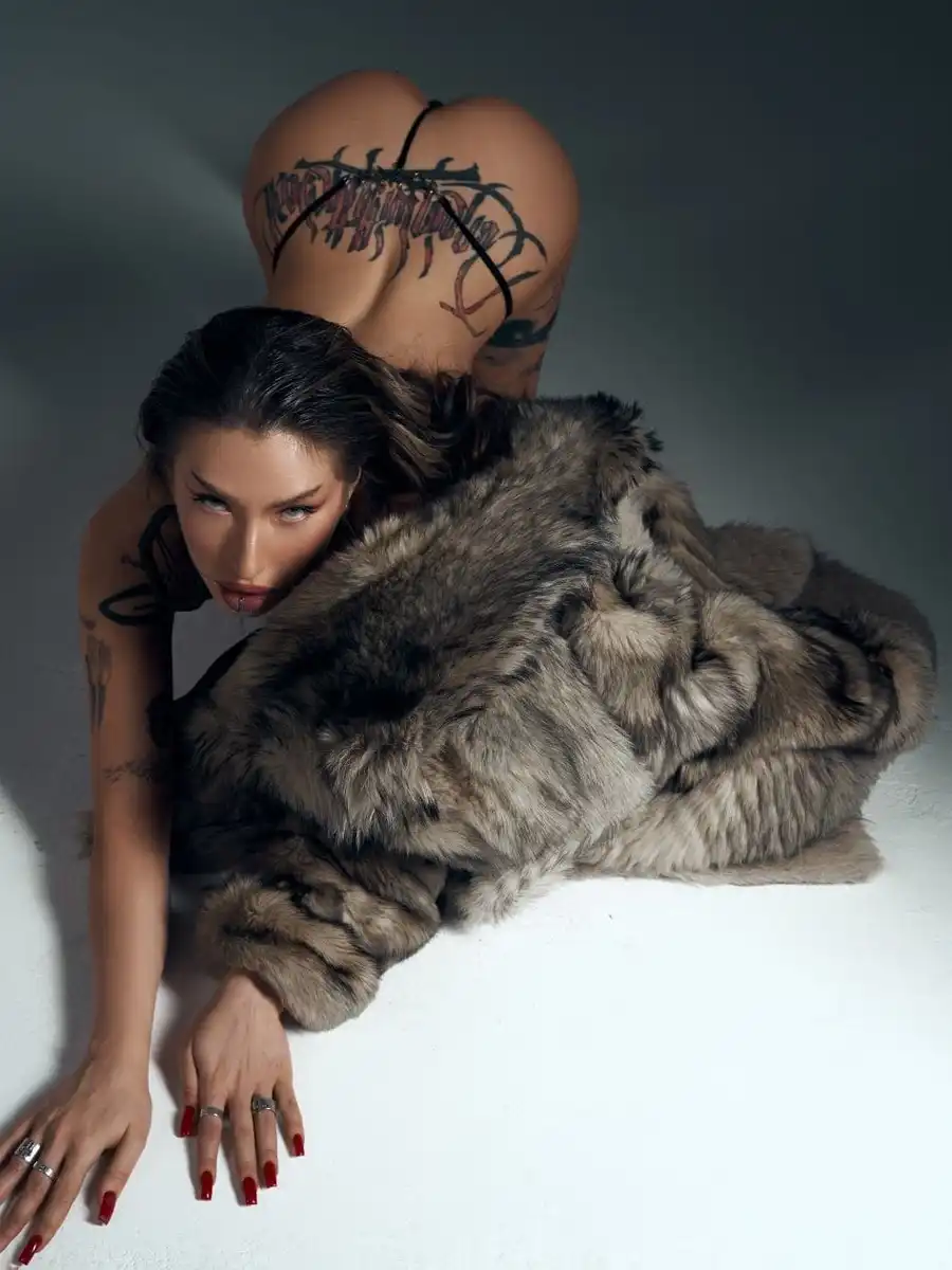 Sophia escort in London