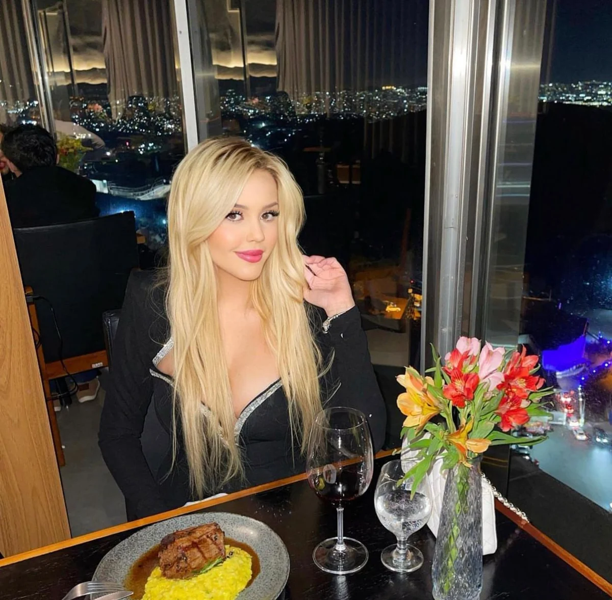 Sophia escort in London