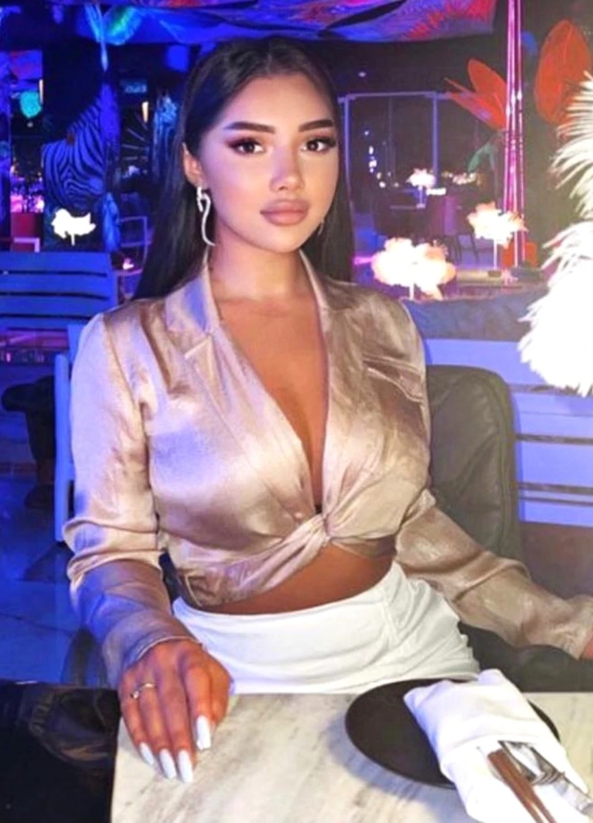 Valentina escort in London