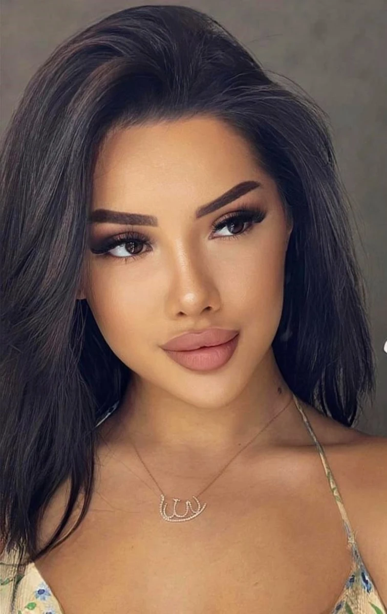 Valentina escort in London